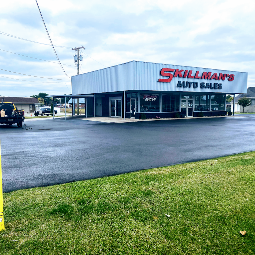 Owensboro car dealership parking lot resealing by CWM Asphalt